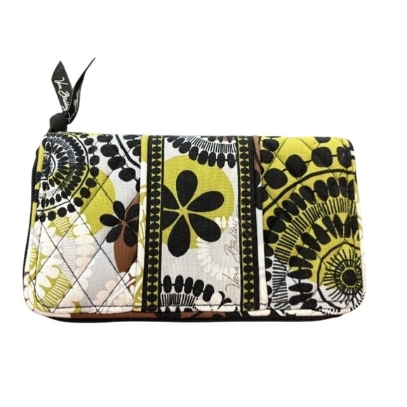 Vera Bradley Handbags - Vera Bradley Safari Sunset Quilted Cotton Zip Around Accordion Wallet